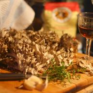 Cultivated maitake, or hen of the woods