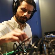 Evan Caminiti performing live in the Soundcheck studio.