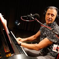Jeff Goldblum performs in the Soundcheck studio.