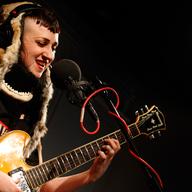 Nai Palm of Hiatus Kaiyote performs in the Soundcheck studio.