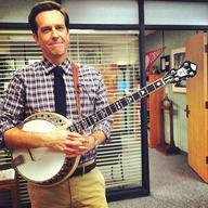 Ed Helms, totin' his banjo