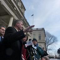 Steve Cassidy, president of the Uniformed Firefighters Association, says the mayor is "lying."