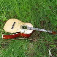 Broken guitar