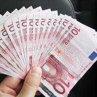 10 euro bills