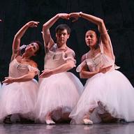 Members of the company "Les Ballets de Trockadero de Monte Carlo" in rehearsal.