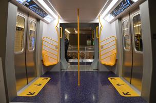 r211_subway_car_prototype_open_gangway