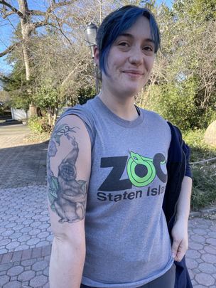 Emma Jackson showing off her tattoo of Grandpa.