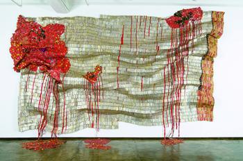 El Anatsui, Bleeding Takari II, 2007. Photo Courtesy Jack Shainman Gallery, New York. 