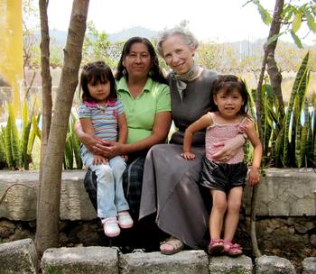 Hermelinda and Ellen with Hermelinda's granddaughters Susi and Kimberly