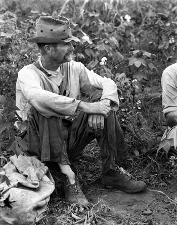 Walker Evans. Buf Fields, 1936.