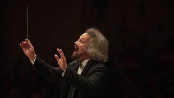 Music director Carlos Kalmar conducts the Oregon Symphony in their Carnegie Hall debut.