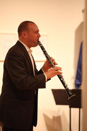 Composer-clarinetist Derek Bermel