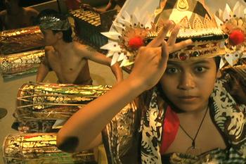 Nyoman Triyana Usadhi as "Sampih" in A House in Bali
