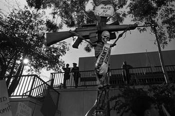 Donna De Cesare. Downtown, Los Angeles, 1994.