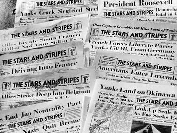Issues of the army newspaper 'The Stars and Stripes' from 1944 and 1945, whose headlines document the successful deployment of American troops.