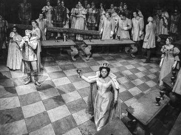 Sherrill Milnes as Macbeth and Martina Arroyo as Lady Macbeth perform a scene from Verdi's 'Macbeth.'