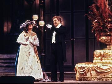 Kiri Te Kanawa as Rosalinde and Håkan Hagegård as Eisenstein in Strauss's 'Die Fledermaus.'