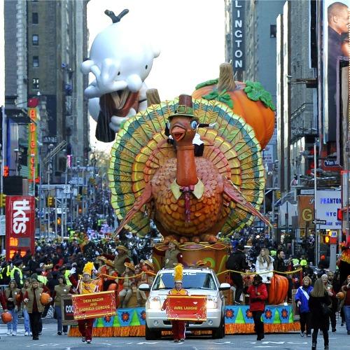 Economics of Thanksgiving Dinner, Going Viral Pre-Internet, and More