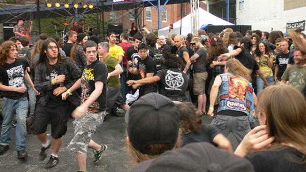 types of mosh pit dancing