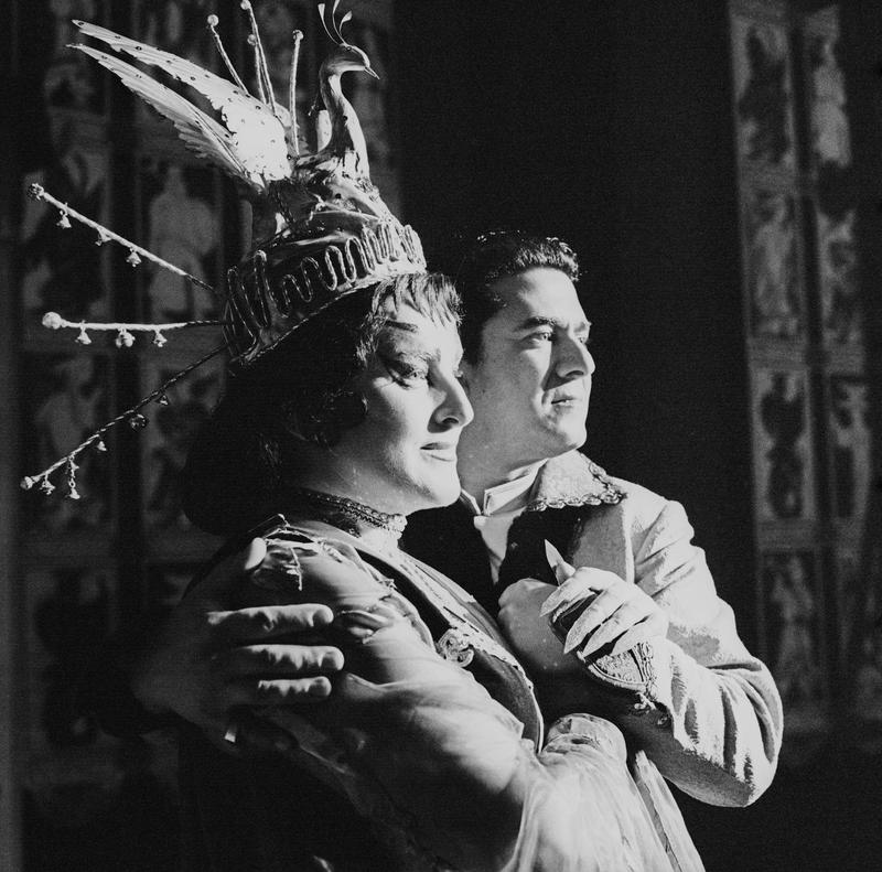 Birgit Nilsson and Giusepe di Stefano in Puccini's 'Turandot' at Vienna State Opera in 1961.