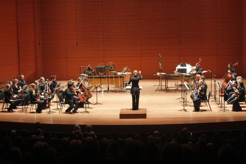 Conductor Susanna Mälkki with Juilliard’s ensemble, AXIOM, and members of the Sibelius Academy