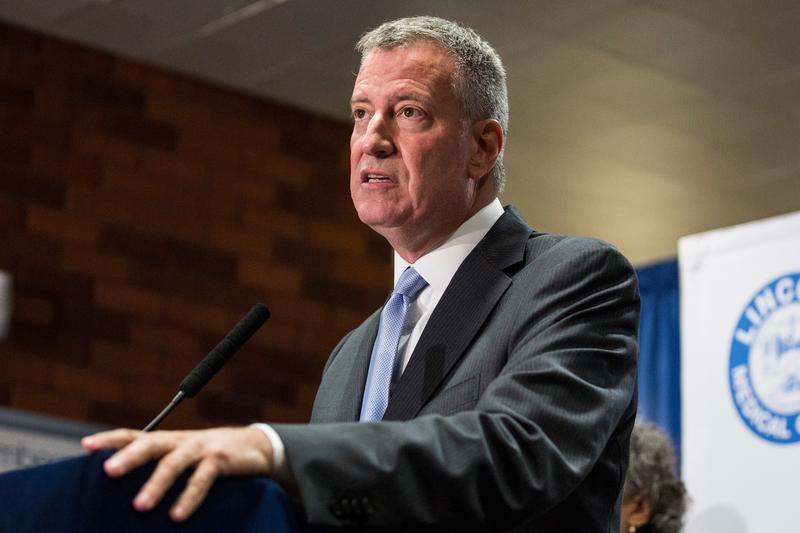 New York City Mayor Bill de Blasio speaks at a press conference to address the Legionnaire's disease outbreak in the city at Lincoln Hospital on August 4, 2015 in the Bronx borough of New York City.