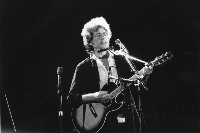 Bob Dylan at the Beacon Theatre Gig Alerts WNYC Studios