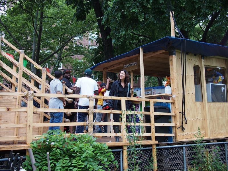 Thomas Hirschhorn «Gramsci Monument», 2013 Gramsci Bar Forest Houses, Bronx, New York 