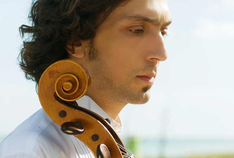 Ian Maksin, cellist
