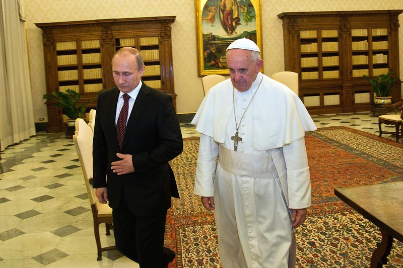 Vldimir Putin and Pope Francis met at the Vatican in 2013.