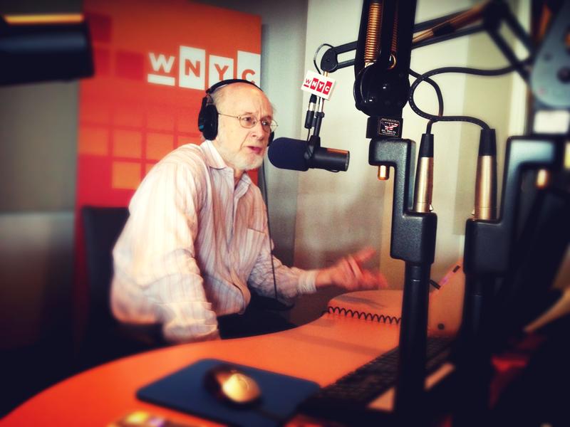 Legendary sports writer George Vecsey in the WNYC studios.