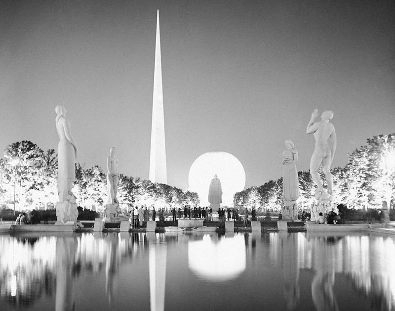 洋楽 WORLD S FAIR Locomotive at New York World's Fair, 1939 - Stock Image