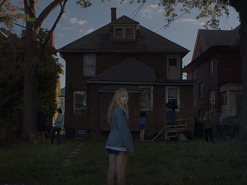 Maika Monroe in <em>It Follows</em>.