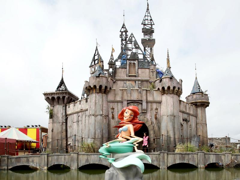 DEATH NYC 白雪姫LOUISVUITTON シンデレラDismaland シンデレラDismaland 白雪姫LOUISVUITTON NYC DEATH Amazon.co.jp