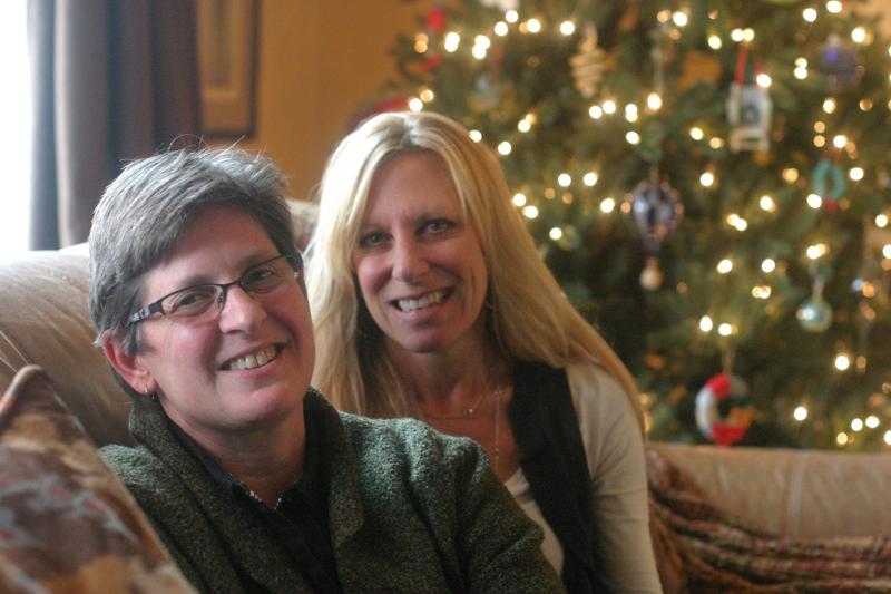 Deb Napolitano, left, and cousin Lauri Ford del Rio are lighter on their feet, with their stomachs removed and their cancer risk dramatically reduced.