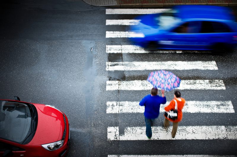 2 pedestrians killed when crash sends car onto Manhattan sidewalk