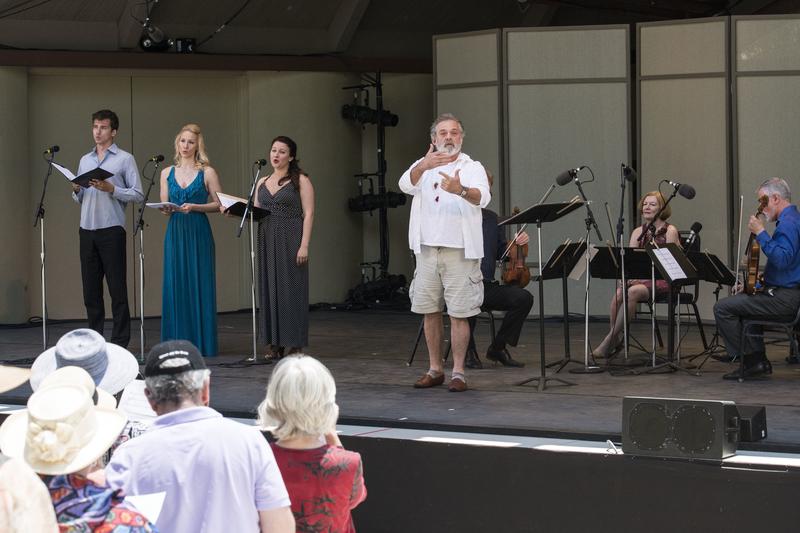Mark Morris conducts Ojai Festival artists and audience in Carl Ruggles's 'Exaltation' at Libbey Bowl