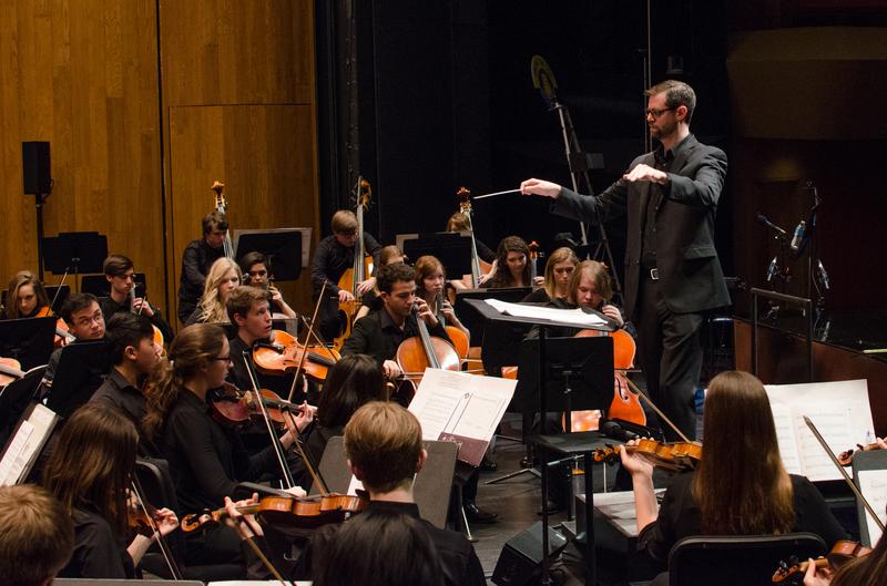 Jason Seber conducts the Louisville Youth Symphony.