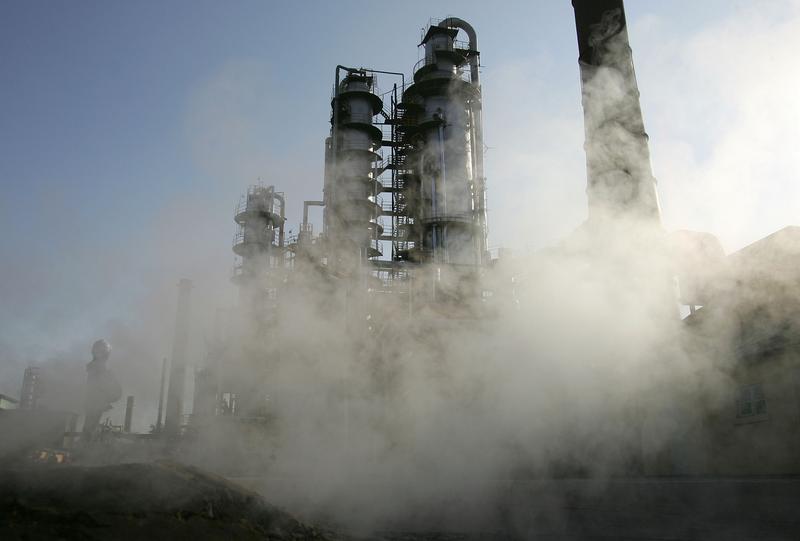 China National Petroleum Corp (CNPC) -owned Dushanzi Petrol Chemical Factory is seen in operation October 16, 2005 in Dushanzi of Xinjiang province, China.