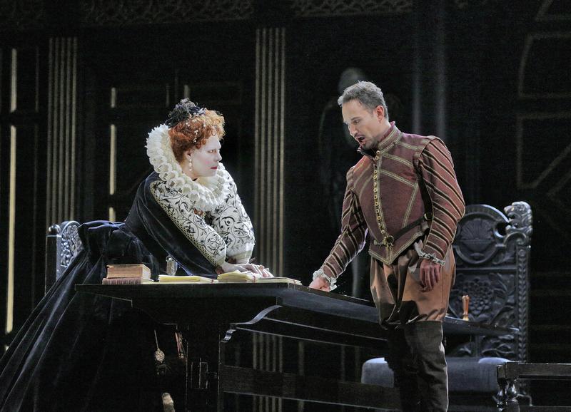 Sondra Radvanovsky and Mariusz Kwiecień star in the Met's 'Roberto Devereux.'