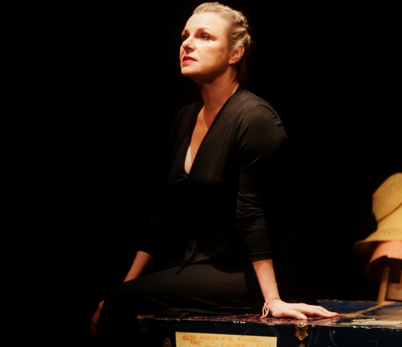 Angelica Page in "Turning Page" (Photo Credit Deborah Feingold)