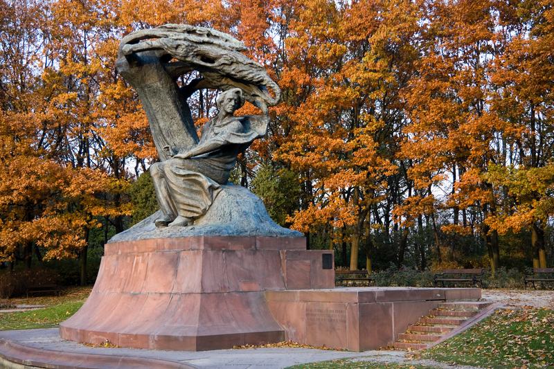 The Chopin statue at Lazienki Park in Warsaw, Poland.