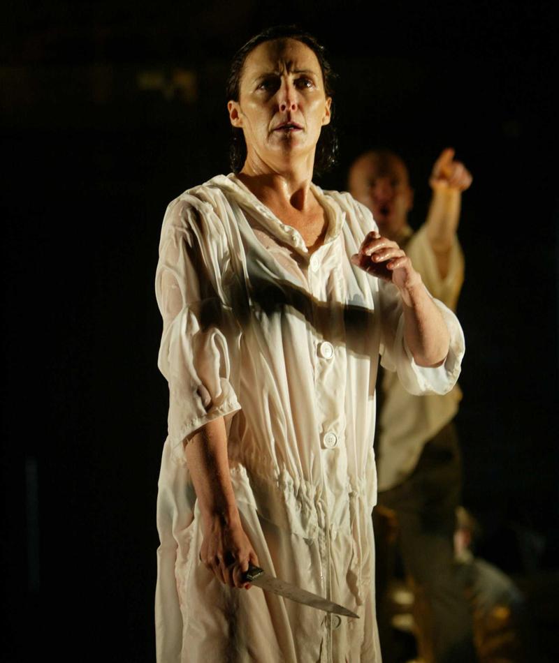 Fiona Shaw in <em>Medea</em>