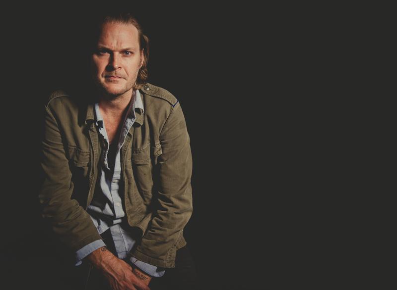 hiss golden messenger domino hiss golden messenger domino