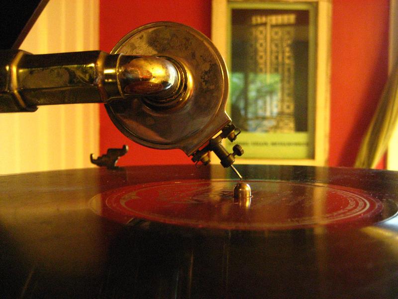 An old phonograph with 78 rpm records.