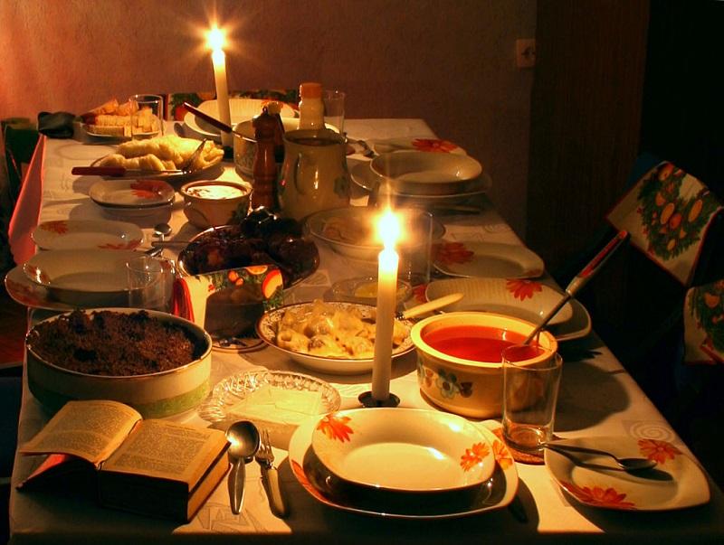 A traditional setting of the Christmas Eve table in Poland.