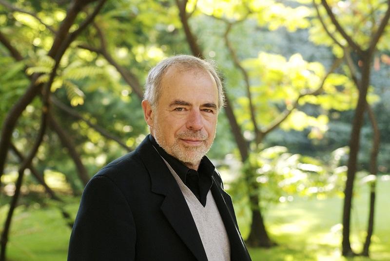 American author Richard Russo poses while in Paris,France on September 26, 2008. 