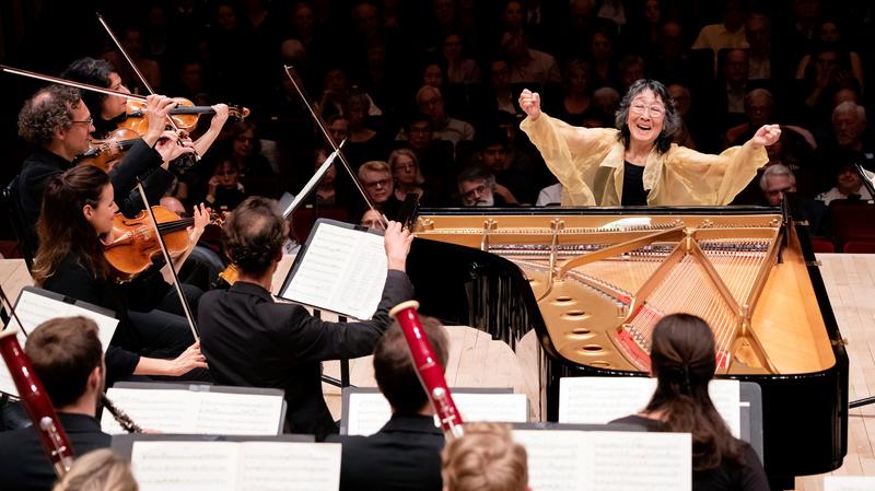 Mahler Chamber Orchestra with Pianist Mitsuko Uchida