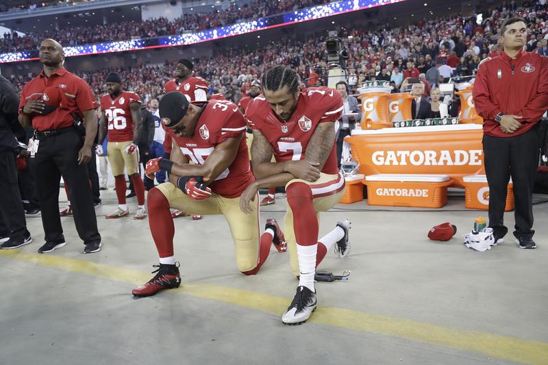 NFL fans, protesters come face-to-face outside Lucas Oil Stadium