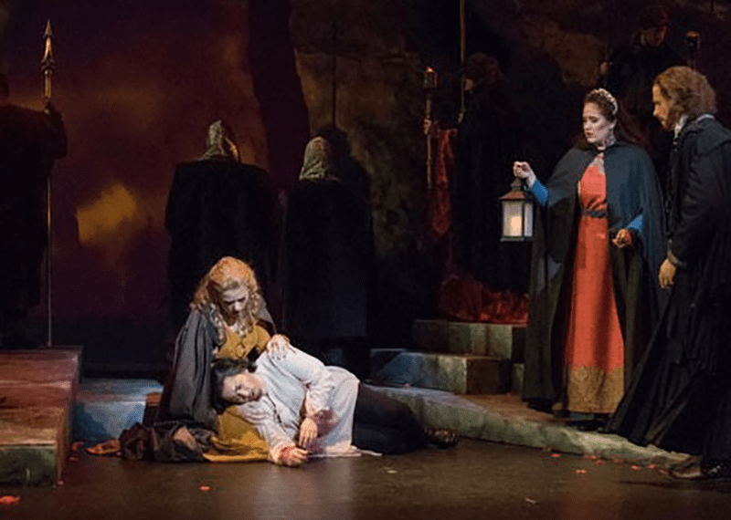 A scene from Tancredi at Opera Southwest